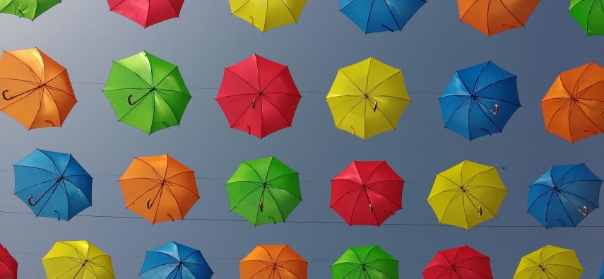 kolorowe parasolki